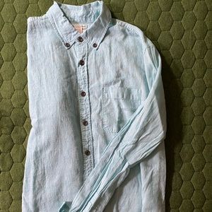 Casual long sleeve shirt